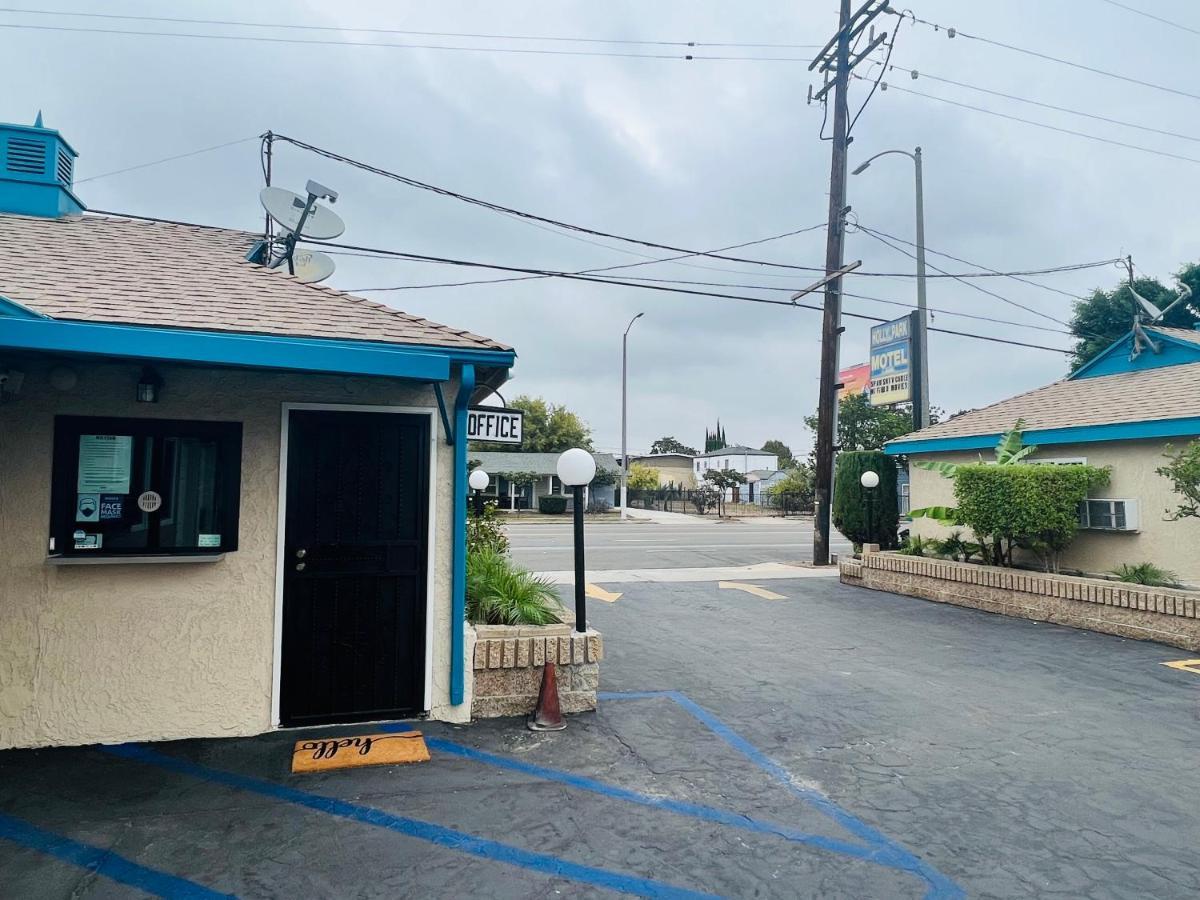 Holly Park Motel Near Lax Lennox Esterno foto